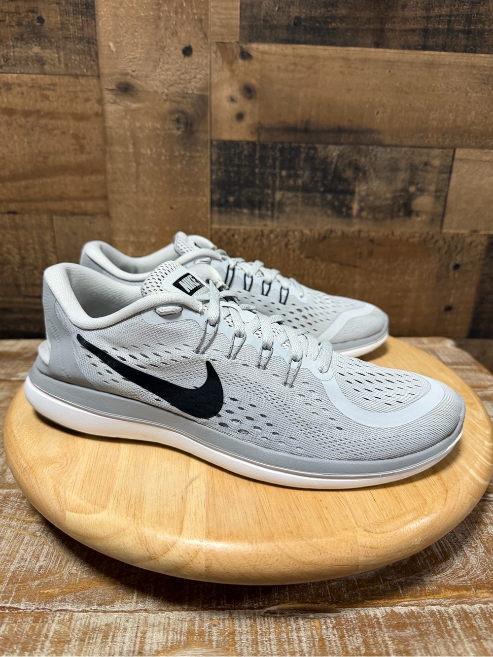 Nike Flex 2017 RN Womens Size 10 Gray Black Running Shoes 898476-002